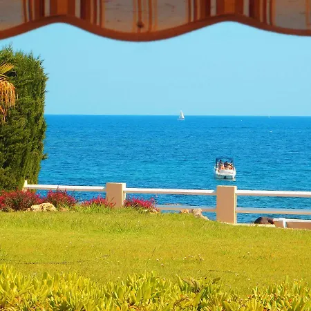 Pieds Dans L'eau * Saint-Raphaël